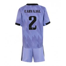Real Madrid Daniel Carvajal #2 Bortedraktsett Barn 2022-23 Kortermet (+ korte bukser)